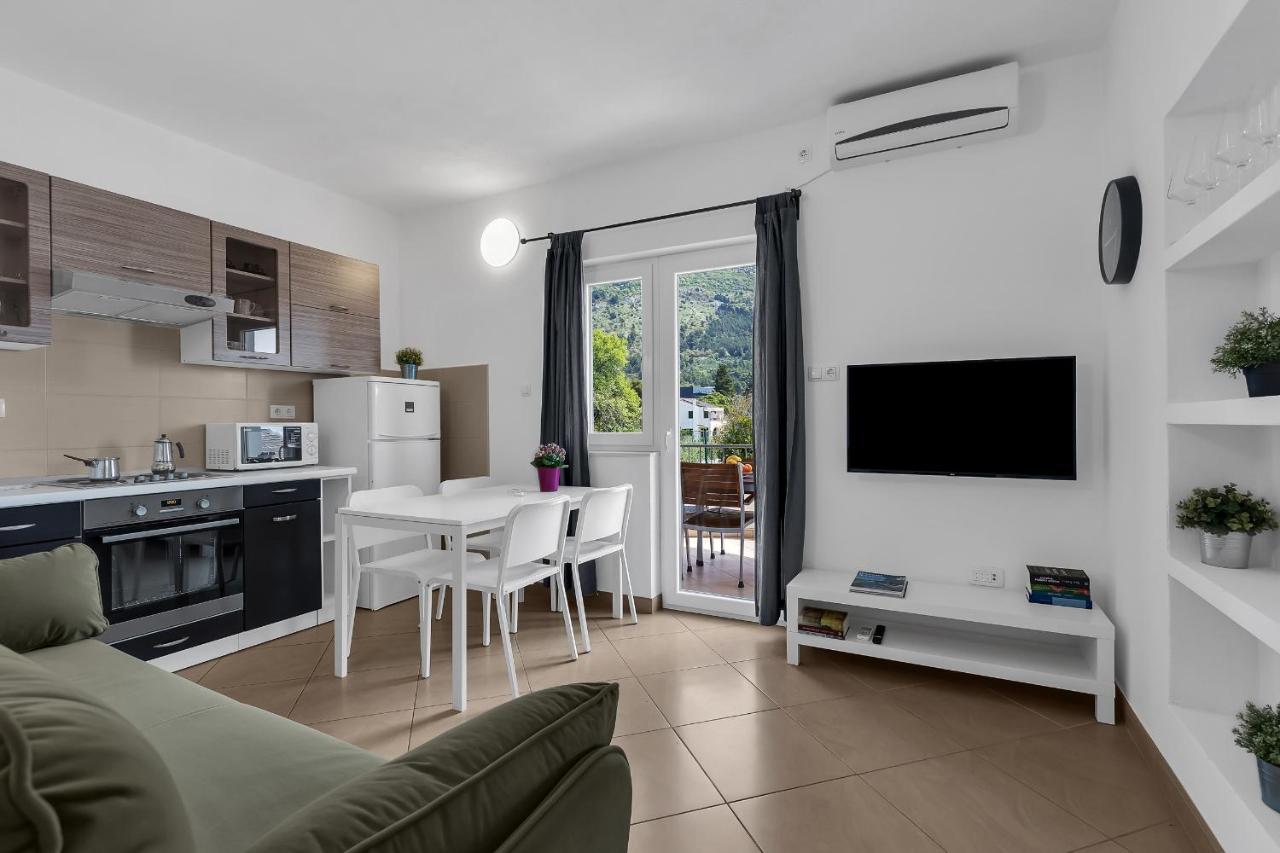 Apartments Barbaric ザオストログ エクステリア 写真