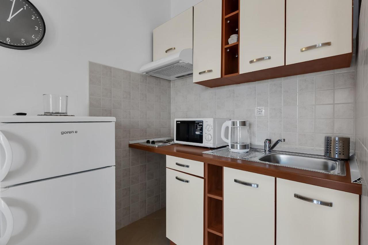Apartments Barbaric ザオストログ エクステリア 写真